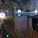 Ensoleillee A Avec Piscine Privee فيلة Bretteville-sur-Ay