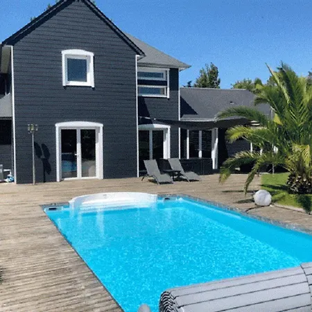 Villa Ensoleillee: Seaside Retreat With Private Pool Bretteville-sur-Ay