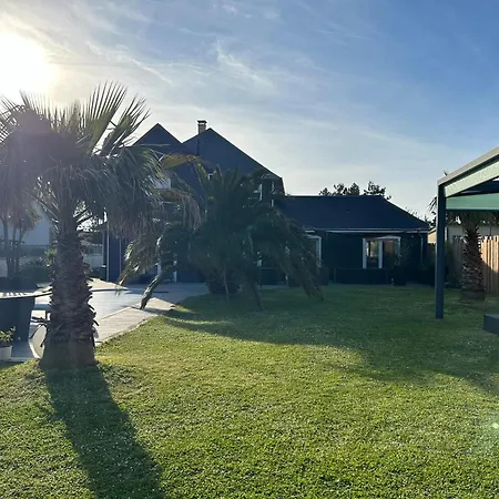 Вилла Ensoleillee A Avec Piscine Privee *